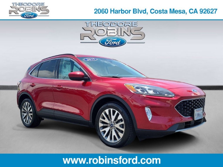 2022 Ford Escape Titanium