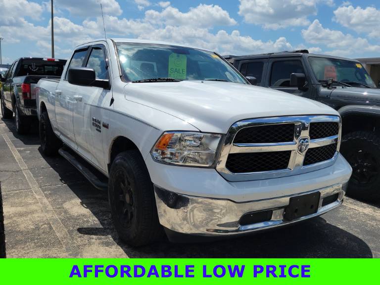 2019 RAM 1500 Classic SLT
