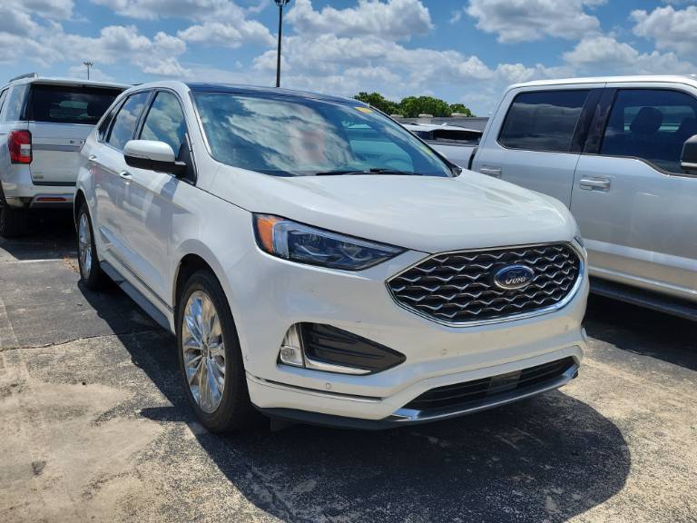 2022 Ford Edge Titanium