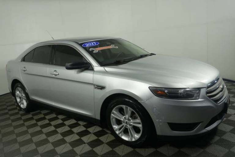 2017 Ford Taurus SE