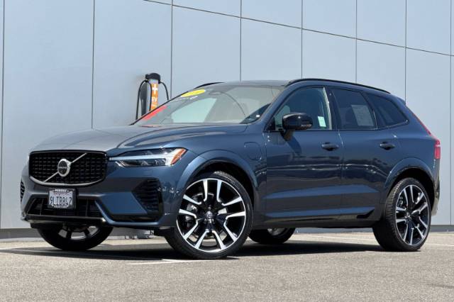 2024 Volvo XC60 Recharge Plug-In Hybrid Ultimate