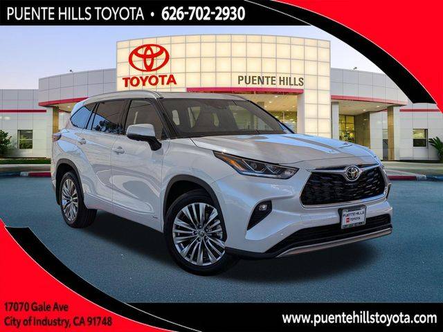 2026 Toyota Highlander Hybrid Platinum