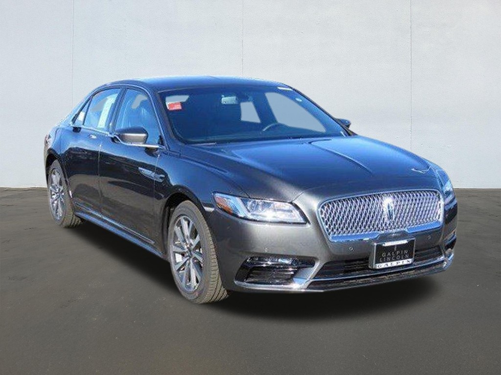 2017 Lincoln Continental Premiere