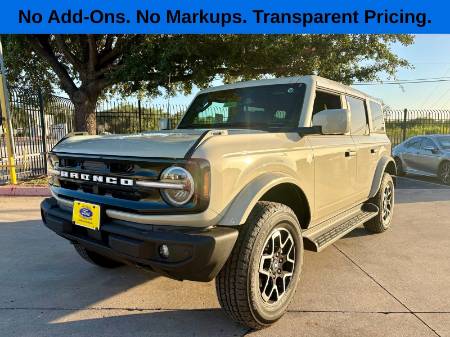2026 Ford Bronco Outer Banks