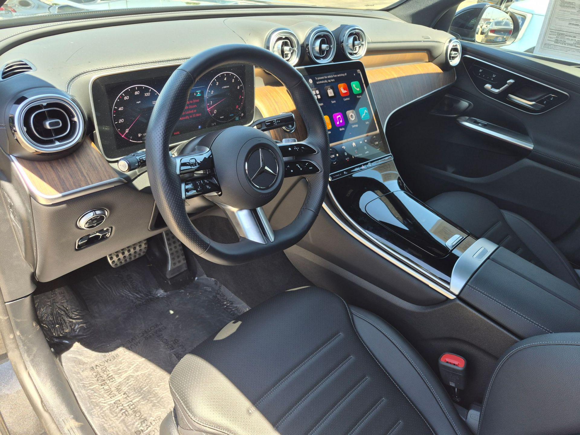 2025 Mercedes-Benz GLC Base - Photo 12