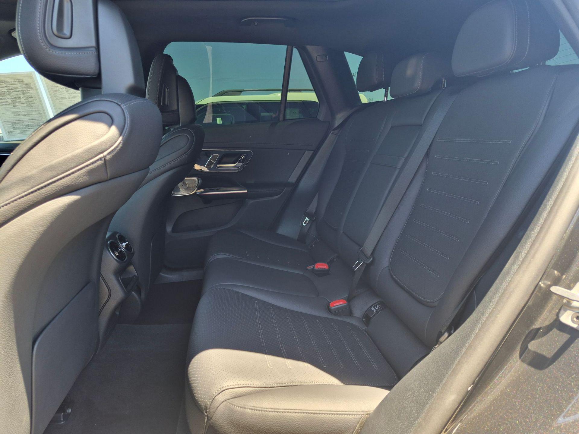 2025 Mercedes-Benz GLC Base - Photo 25