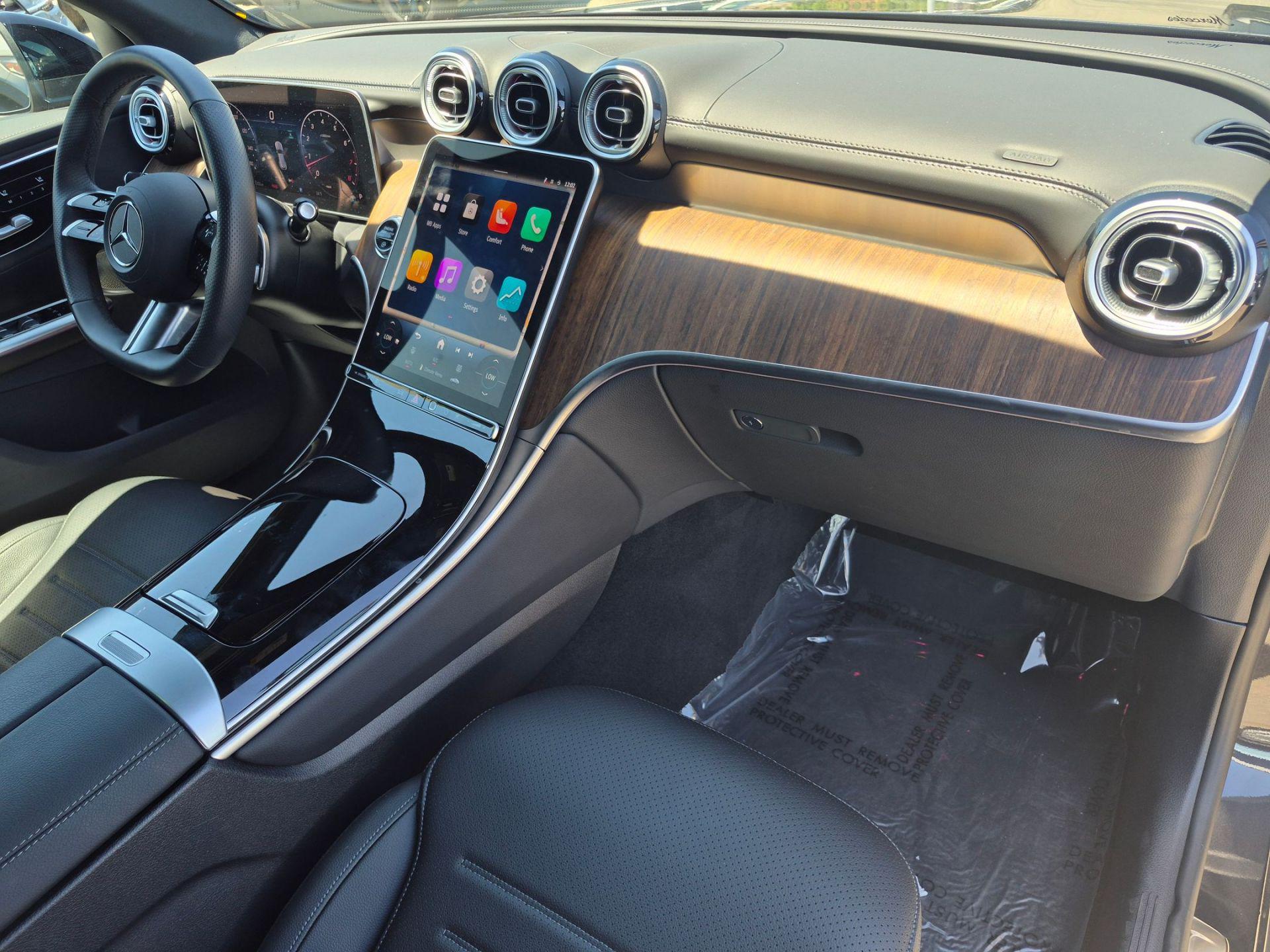 2025 Mercedes-Benz GLC Base - Photo 29