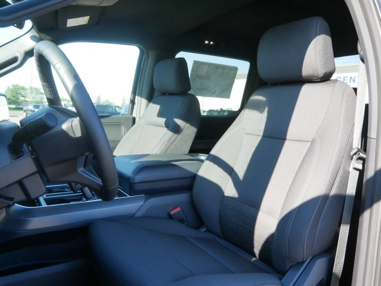 2026 Ford F-150 XLT - Photo 8