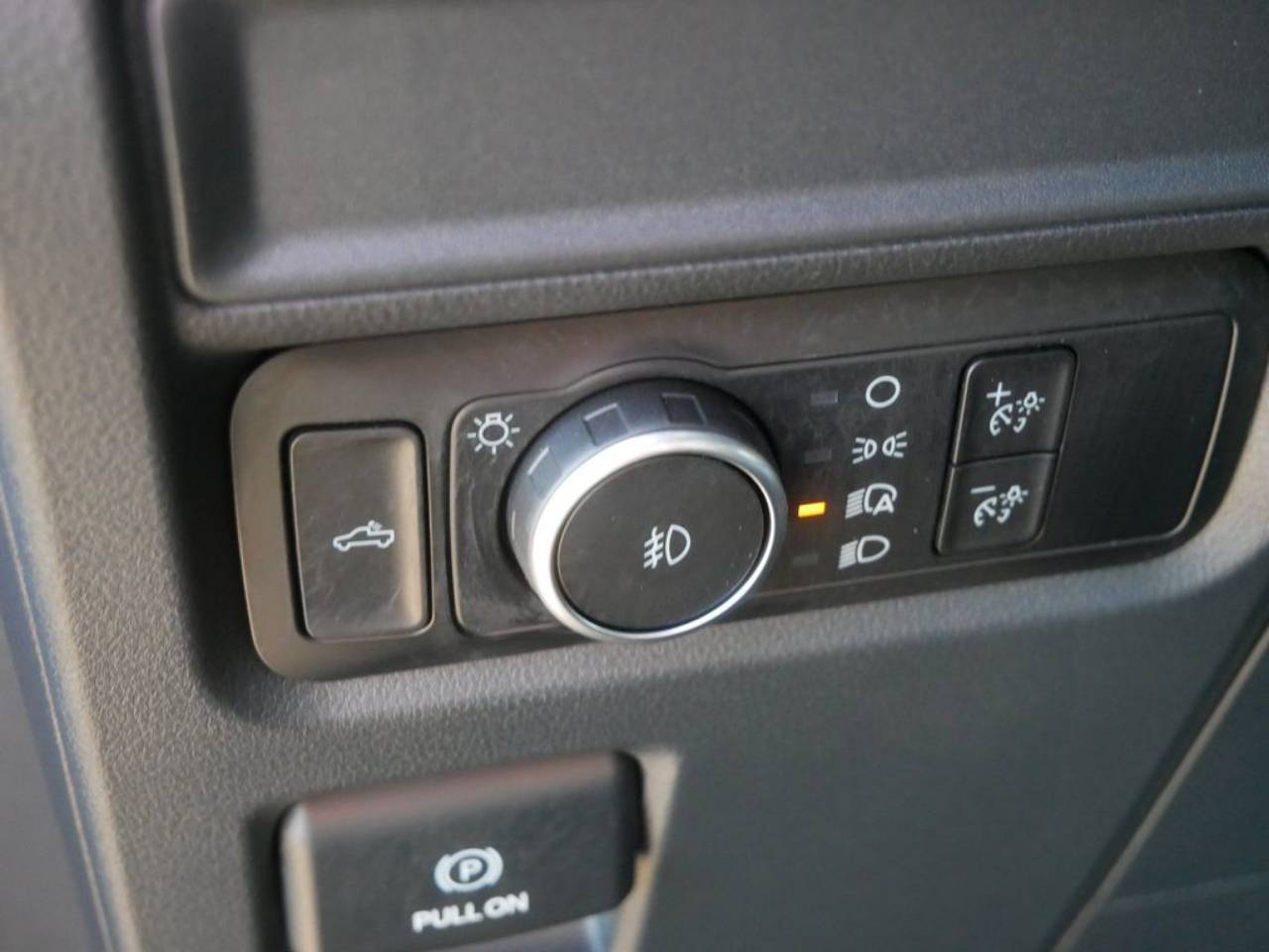 2026 Ford F-150 XLT - Photo 12