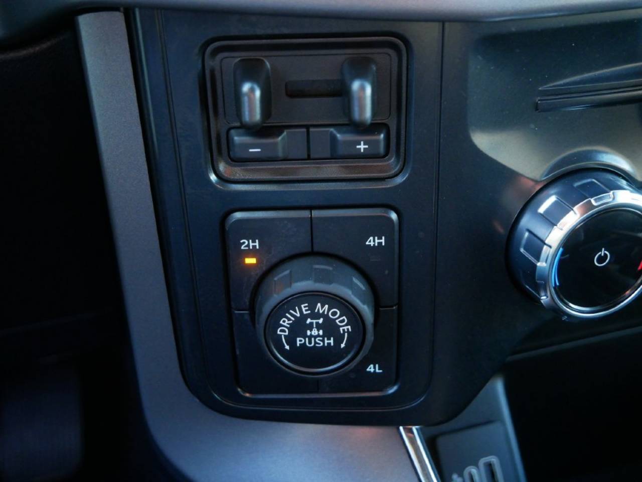 2026 Ford F-150 XLT - Photo 19