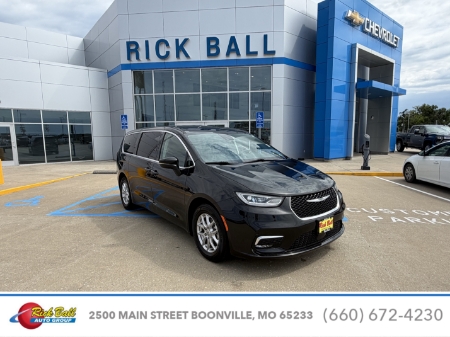 2023 Chrysler Pacifica T