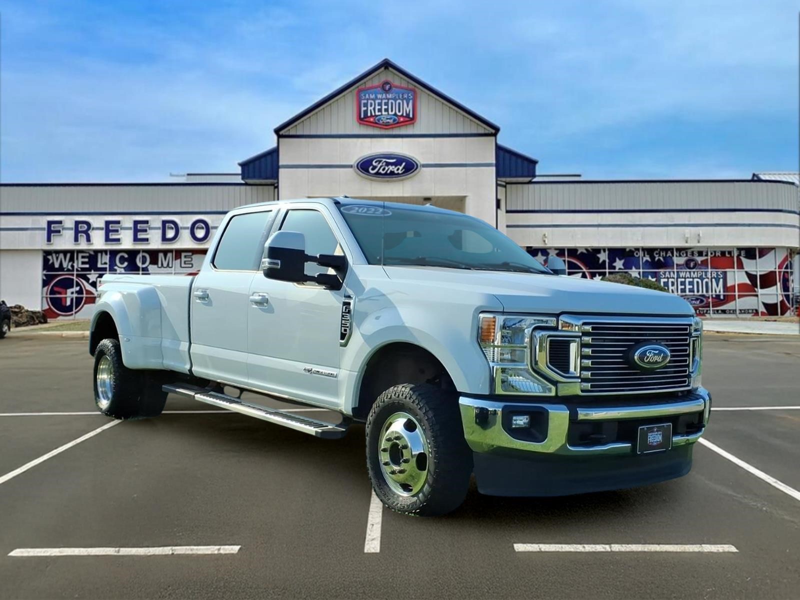 2022 Ford F-350SD LARIAT