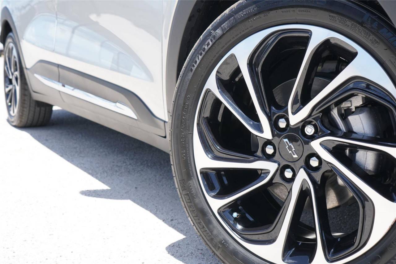 Certified 2023 Chevrolet Bolt EUV Premier with VIN 1G1FZ6S0XP4102725 for sale in Austin, TX