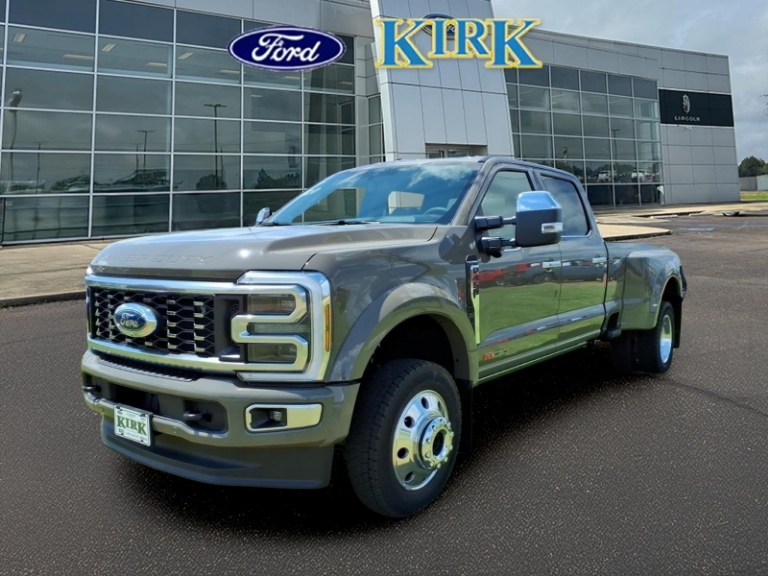 2026 Ford F-450 Super Duty Platinum