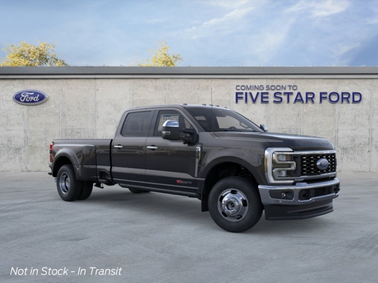 2026 Ford Super Duty F-350 DRW LARIAT