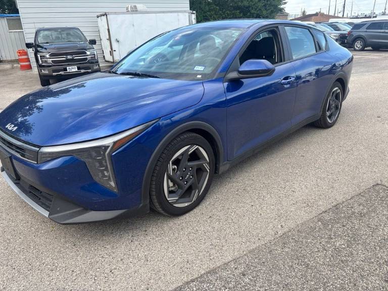 2025 Kia K4 EX