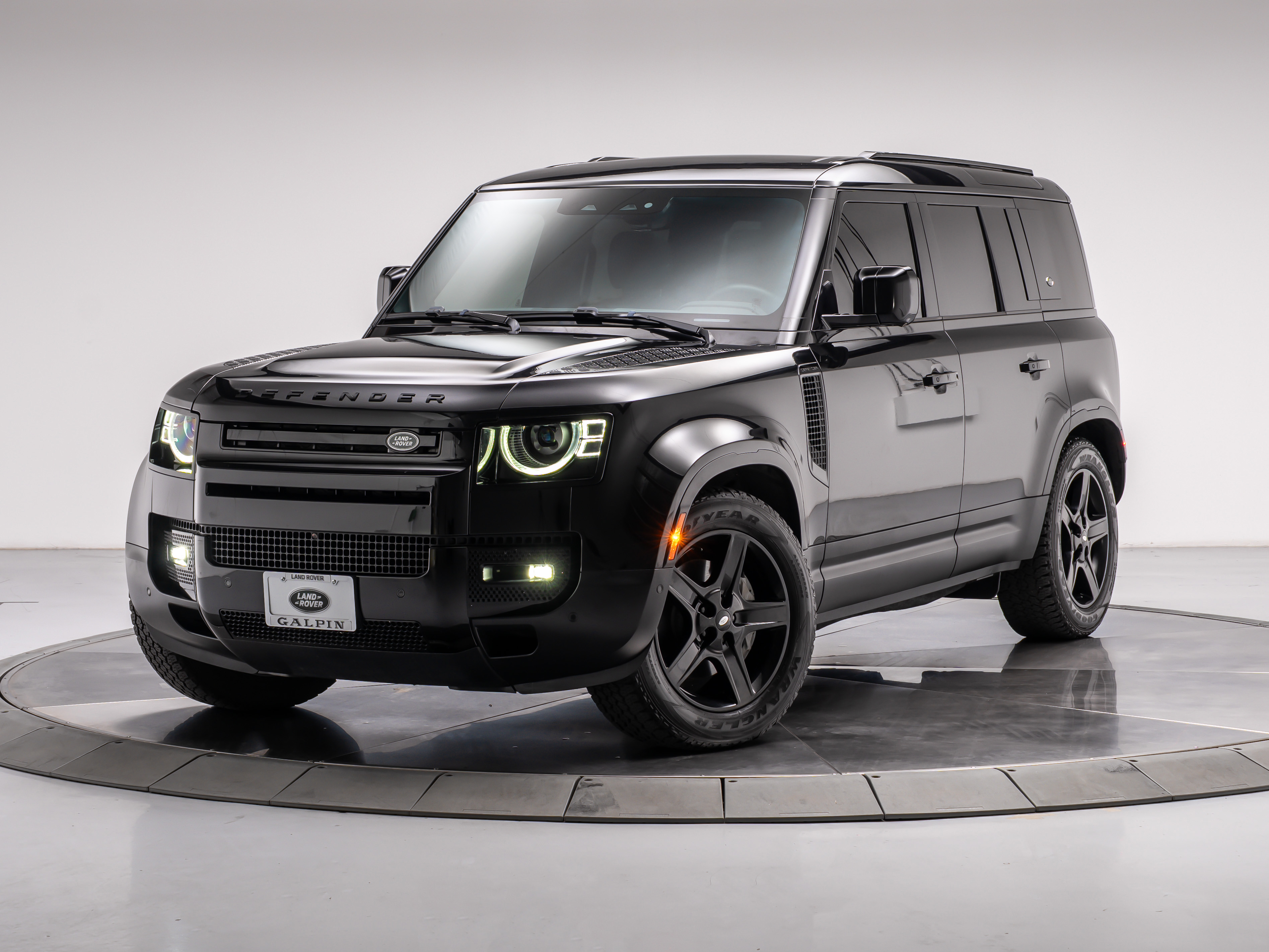 Used 2023 Land Rover Defender 110 SE