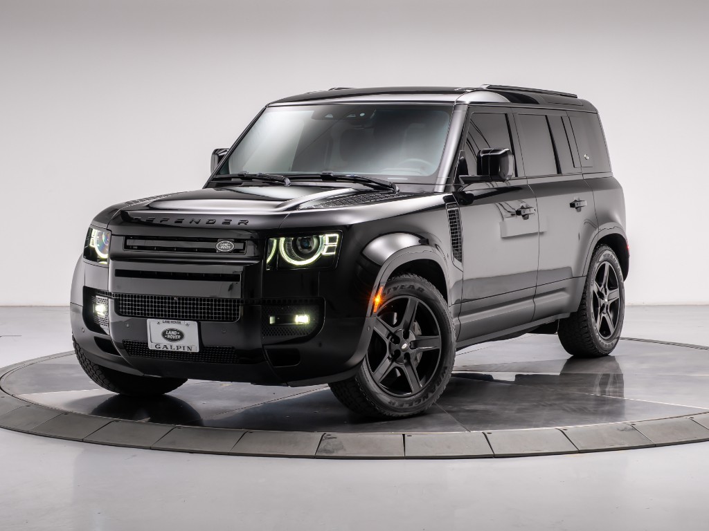 2023 Land Rover Defender 110 SE