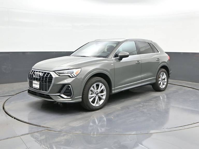 2025 Audi Q3 S line Premium