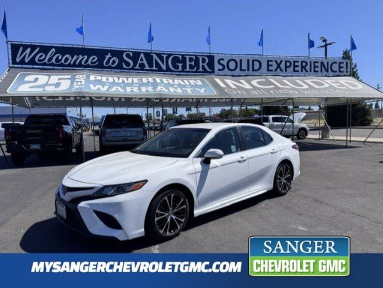 2018 Toyota Camry SE