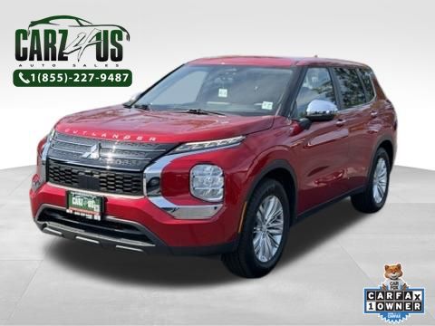 2022 Mitsubishi Outlander ES