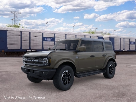 2026 Ford Bronco Outer Banks
