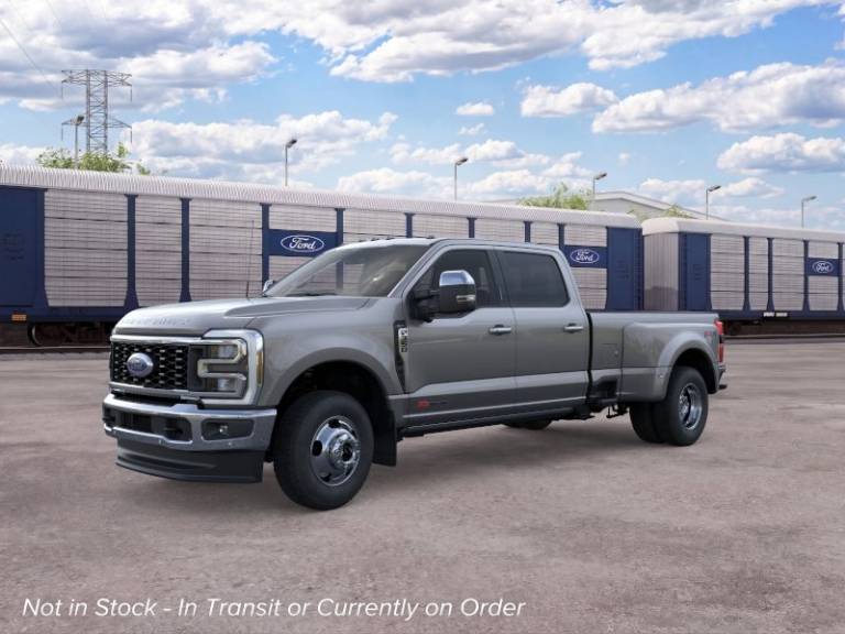 2026 Ford Super Duty F-350 DRW LARIAT