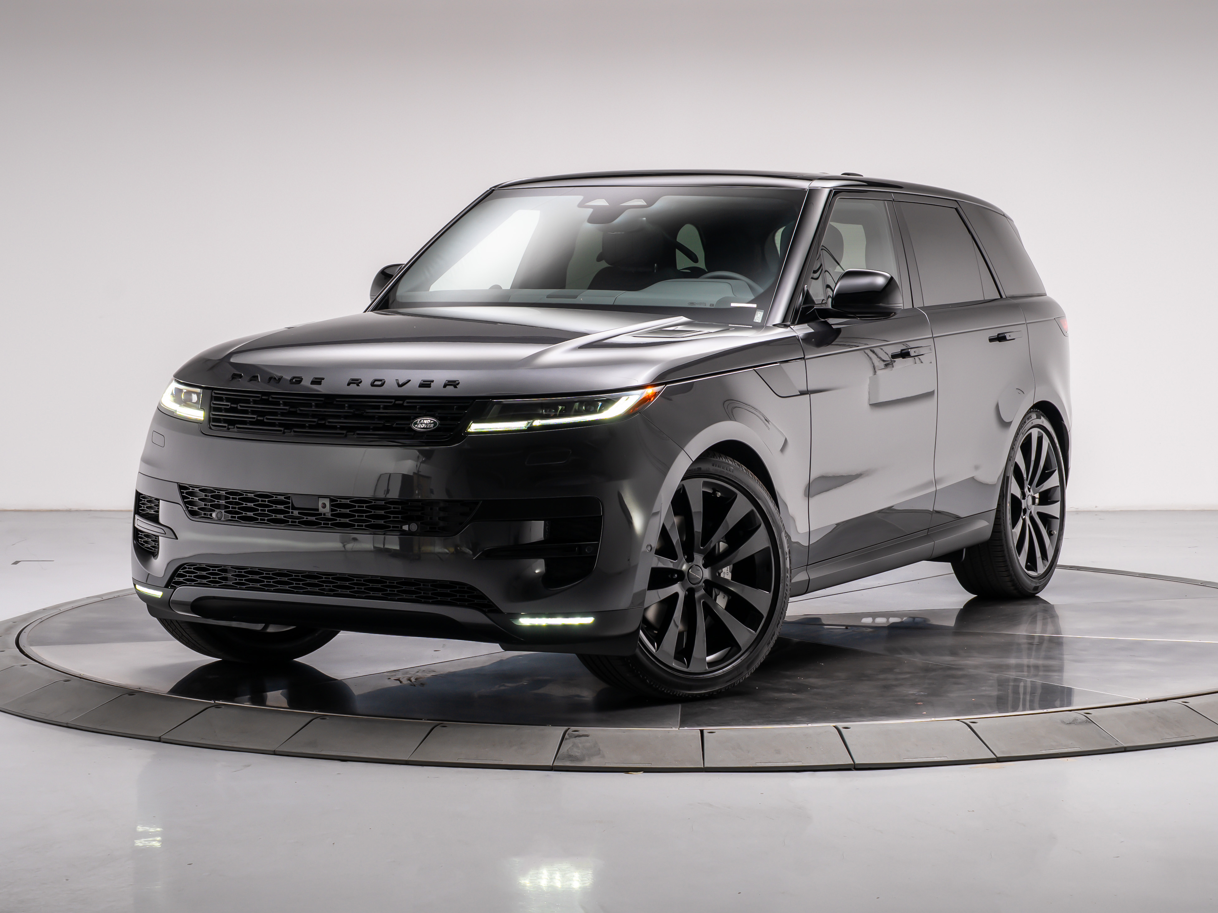 New 2026 Land Rover Range Rover Sport P360 SE