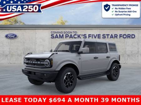 2026 Ford Bronco Outer Banks