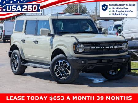 2026 Ford Bronco Outer Banks