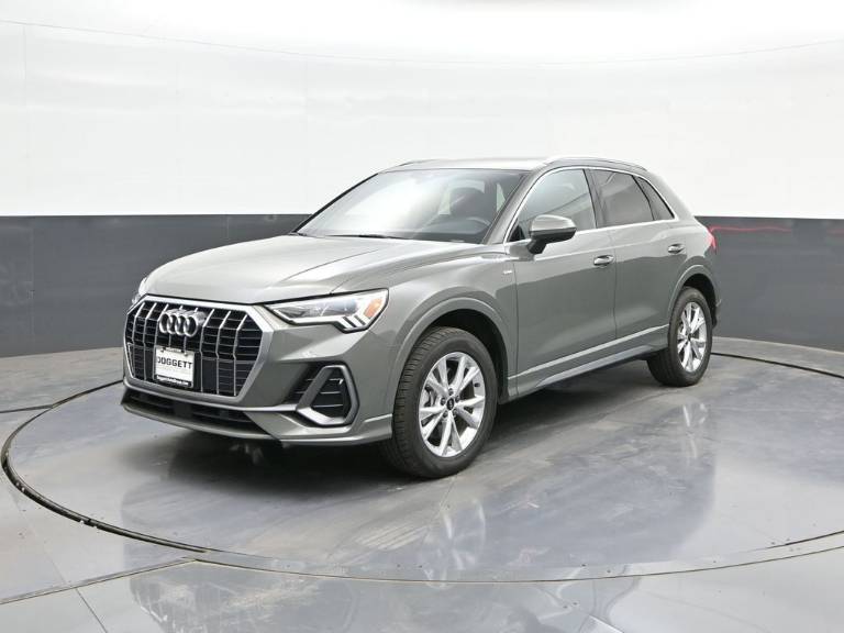 2025 Audi Q3 S line Premium