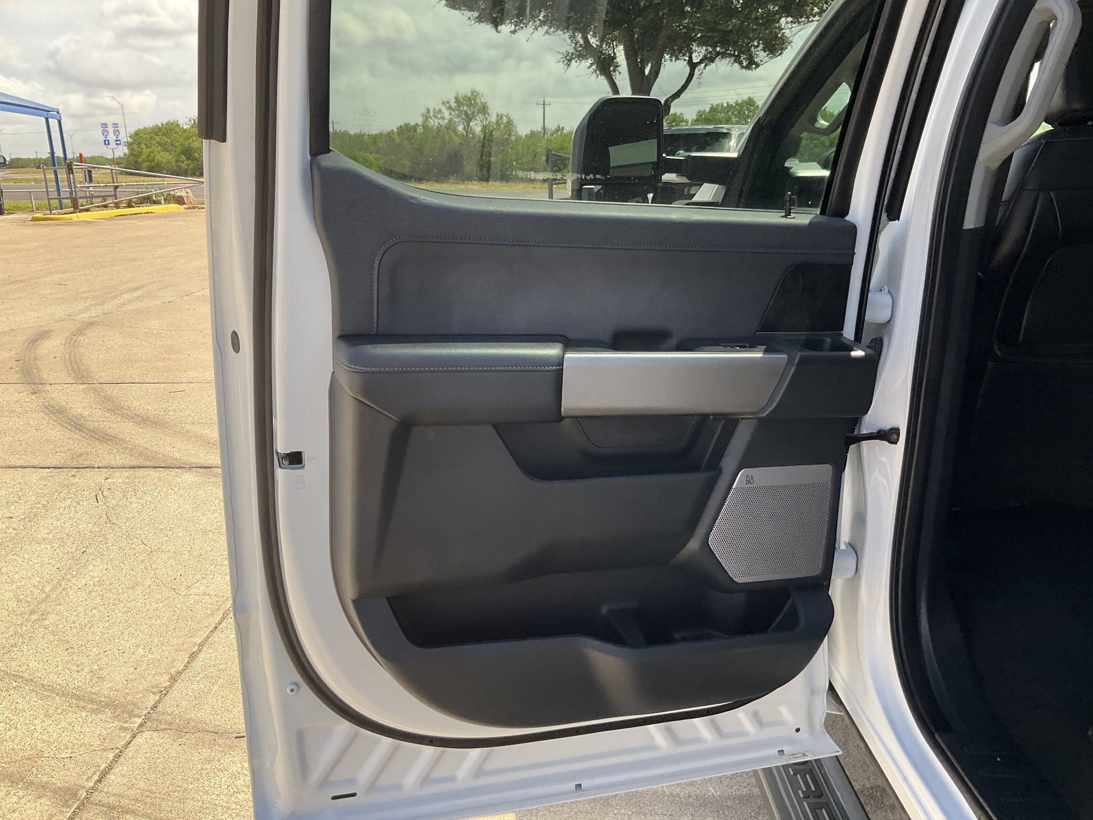 2024 Ford F-250 Super Duty Lariat - Photo 12