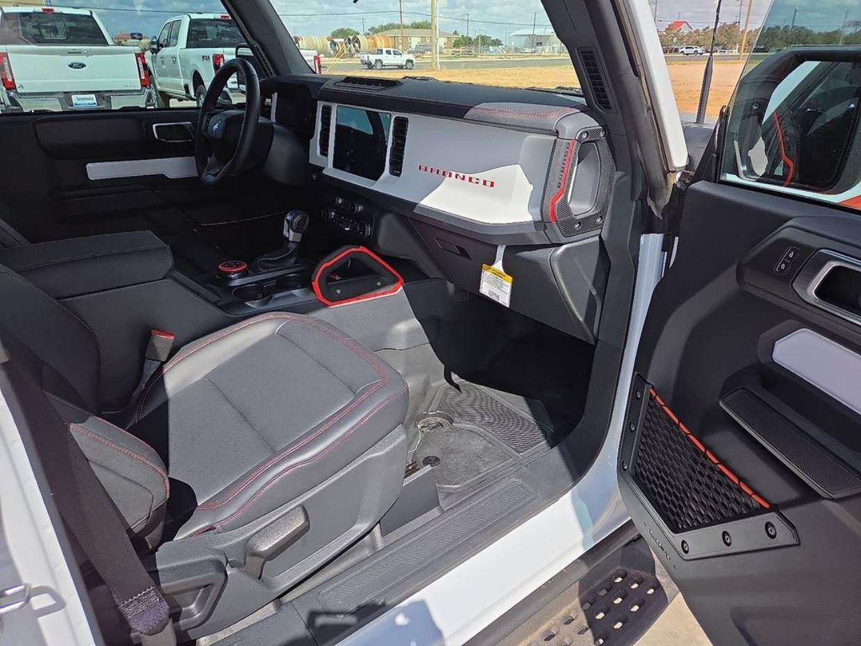 2025 Ford Bronco 2-Door Stroppe - Photo 11