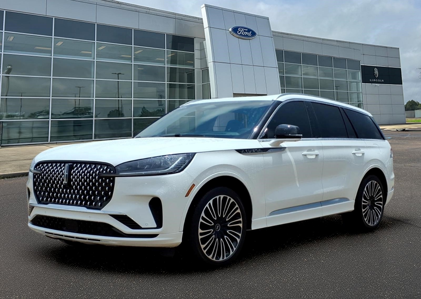 2025 Lincoln Aviator