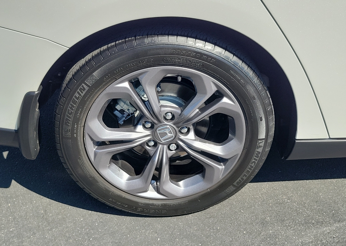 2023 Honda Accord EX - Photo 7