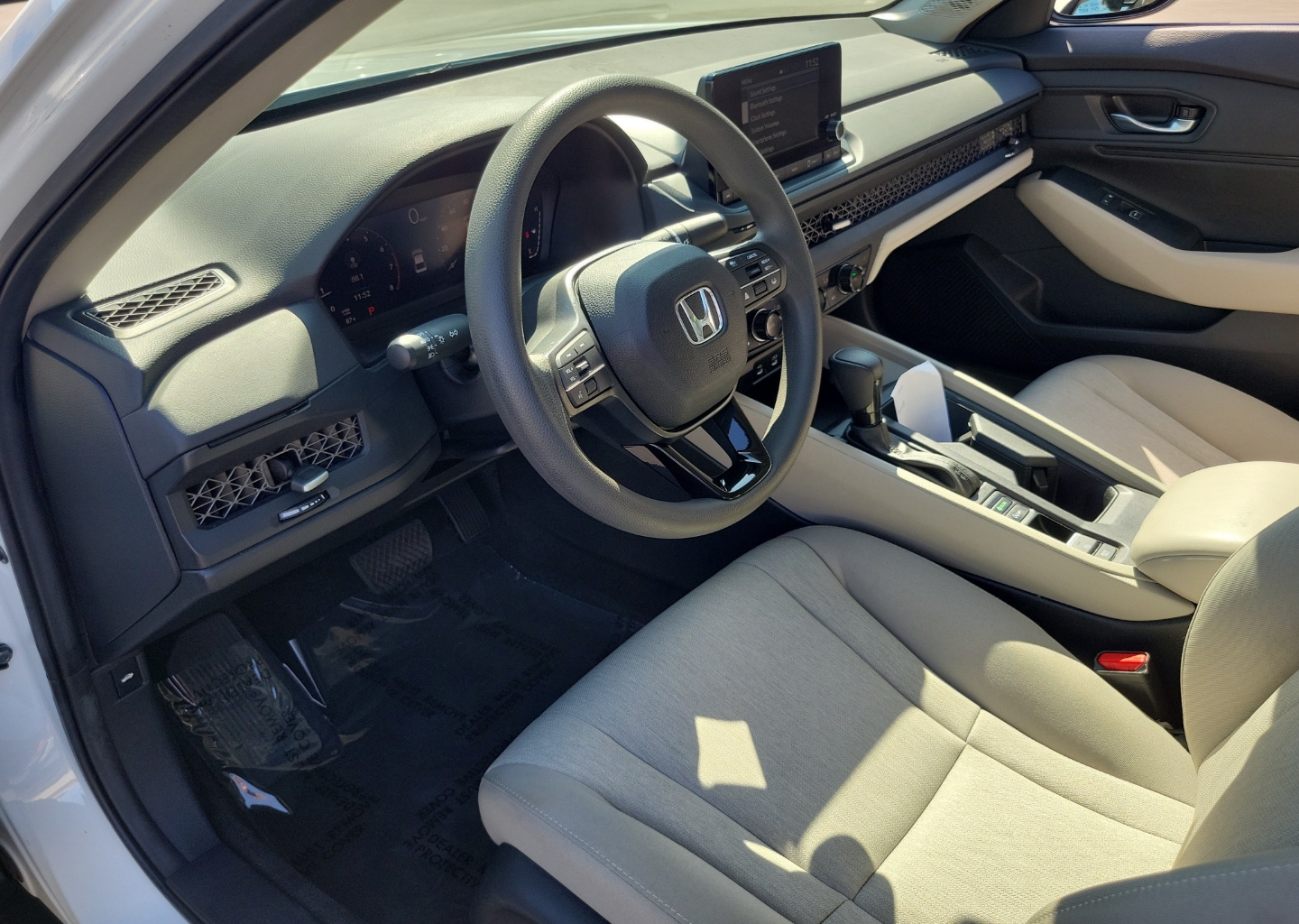 2023 Honda Accord EX - Photo 17