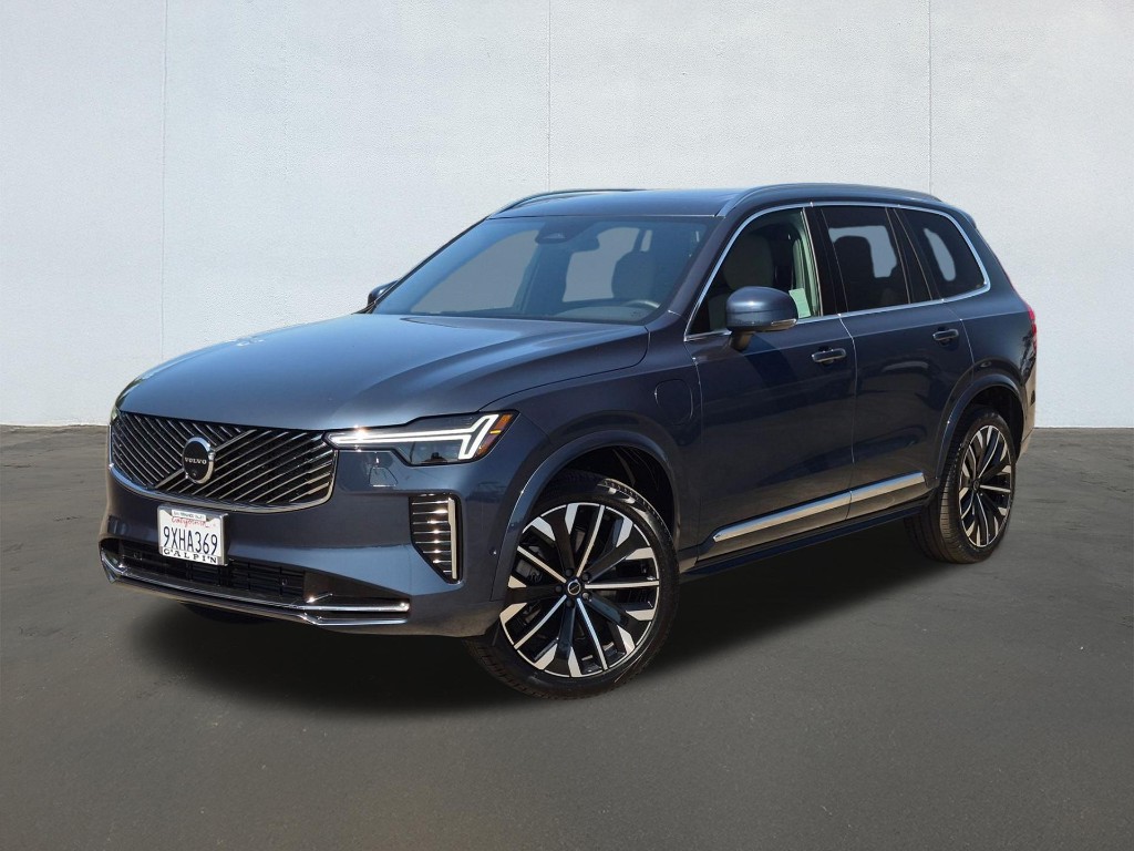 2026 Volvo XC90 Recharge Plug-In Hybrid Plus, T8 AWD, Electric/Gasoline, Bright, 7 Seats