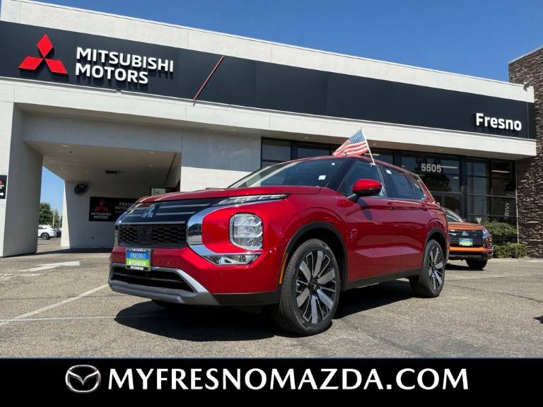2026 Mitsubishi Outlander SE
