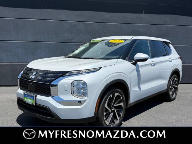 2022 Mitsubishi Outlander ES