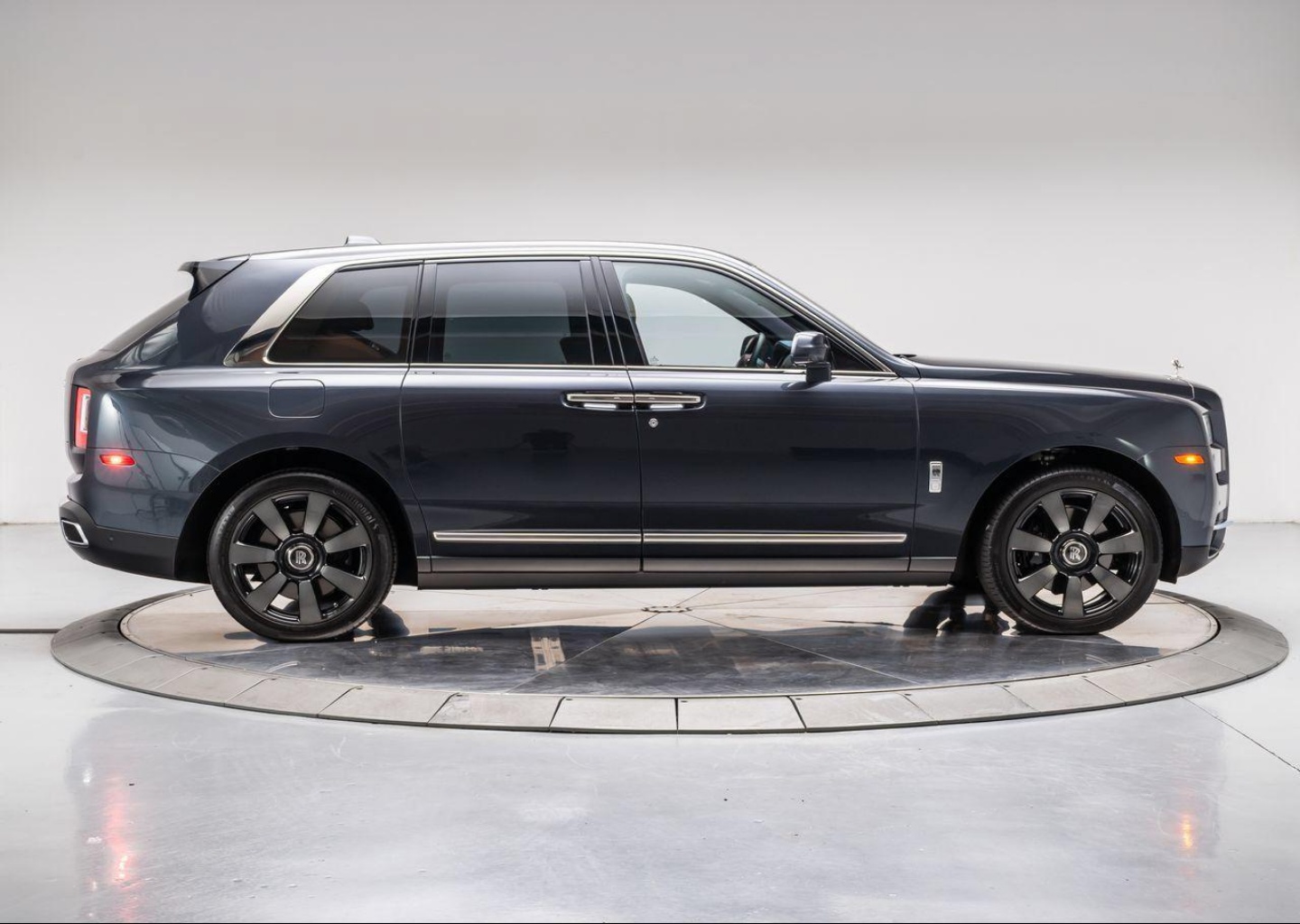 2024 Rolls-Royce Cullinan Base - Photo 6
