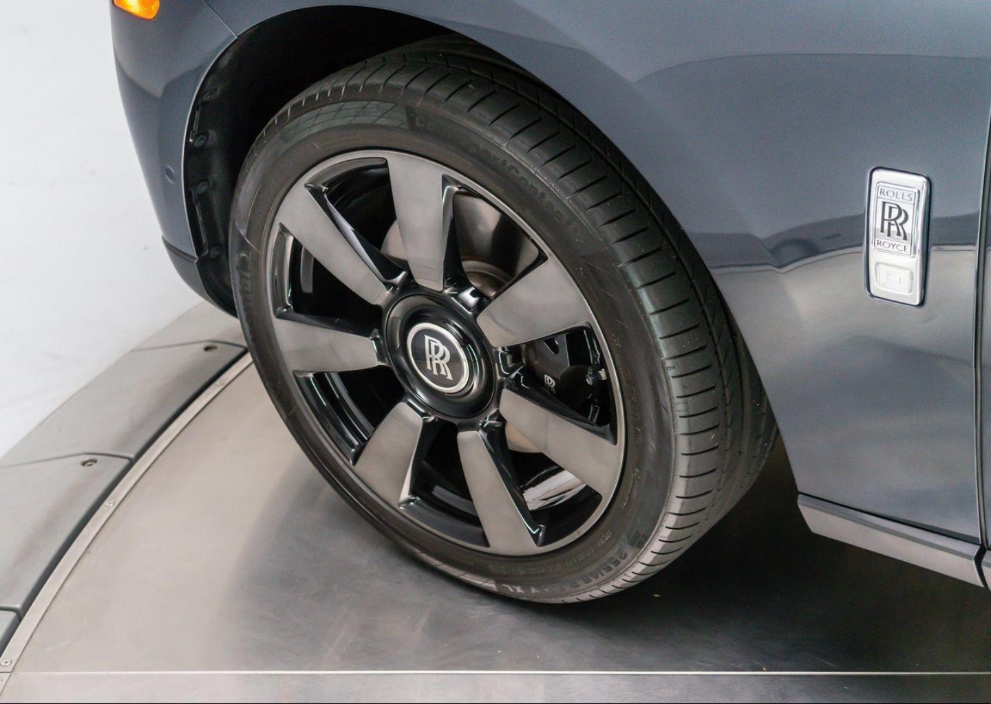 2024 Rolls-Royce Cullinan Base - Photo 14
