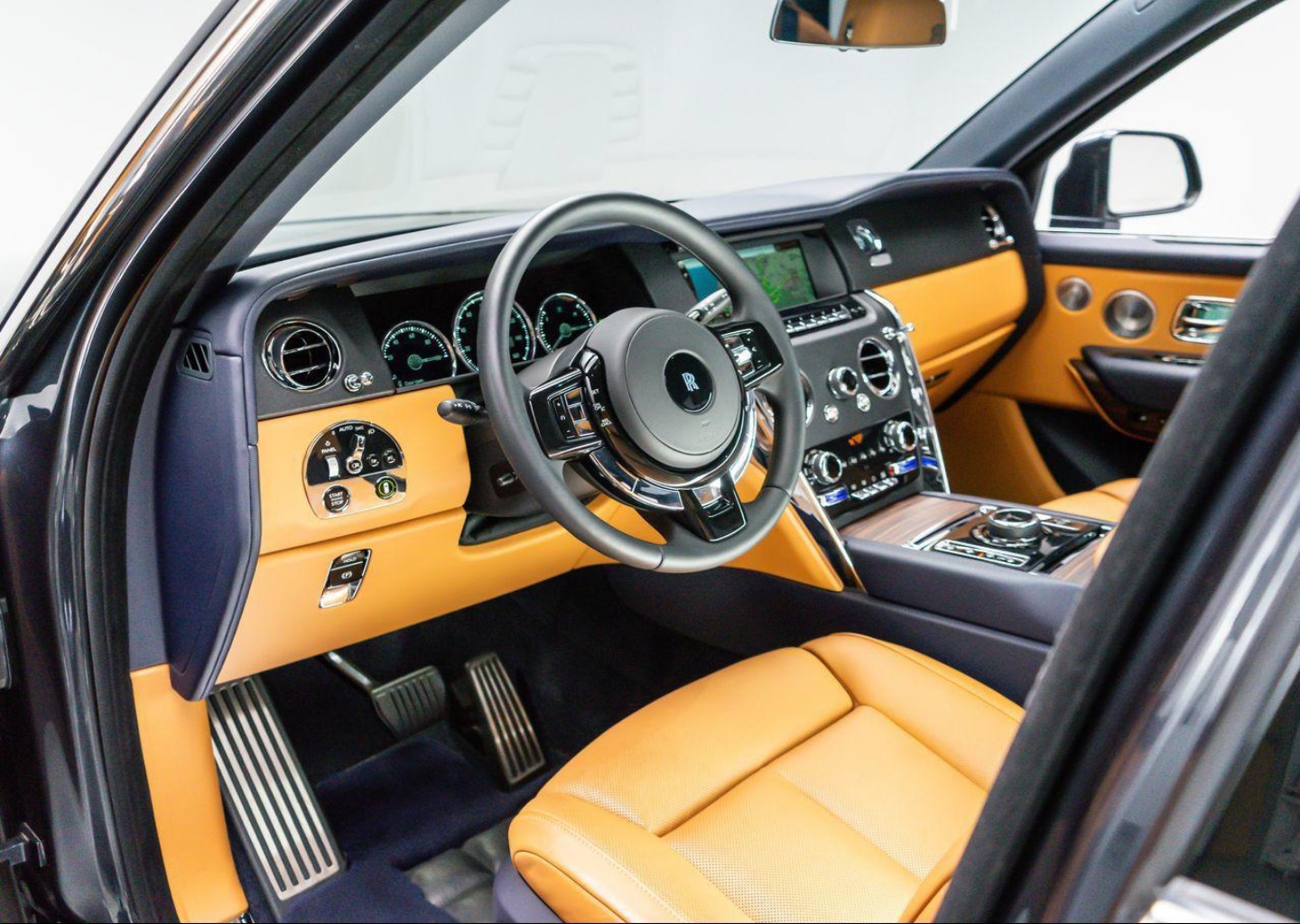 2024 Rolls-Royce Cullinan Base - Photo 16