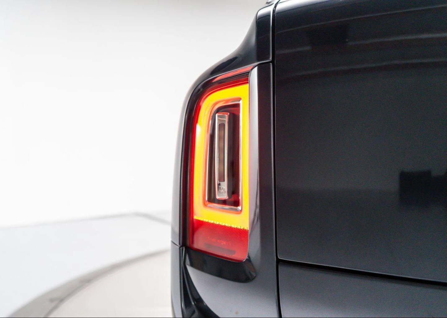 2024 Rolls-Royce Cullinan Base - Photo 33
