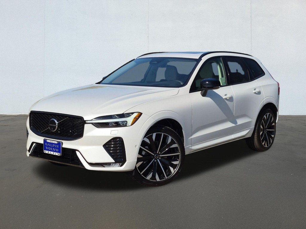 2026 Volvo XC60 B5 Ultra