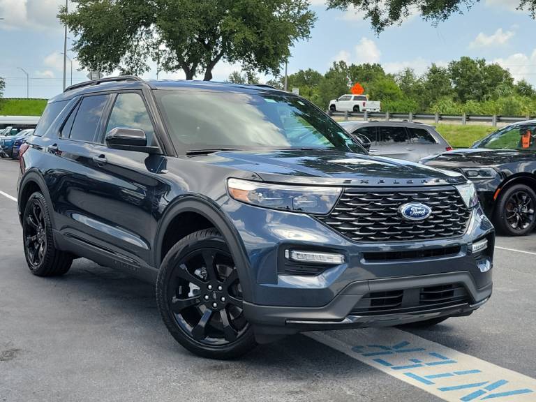 2024 Ford Explorer ST-Line