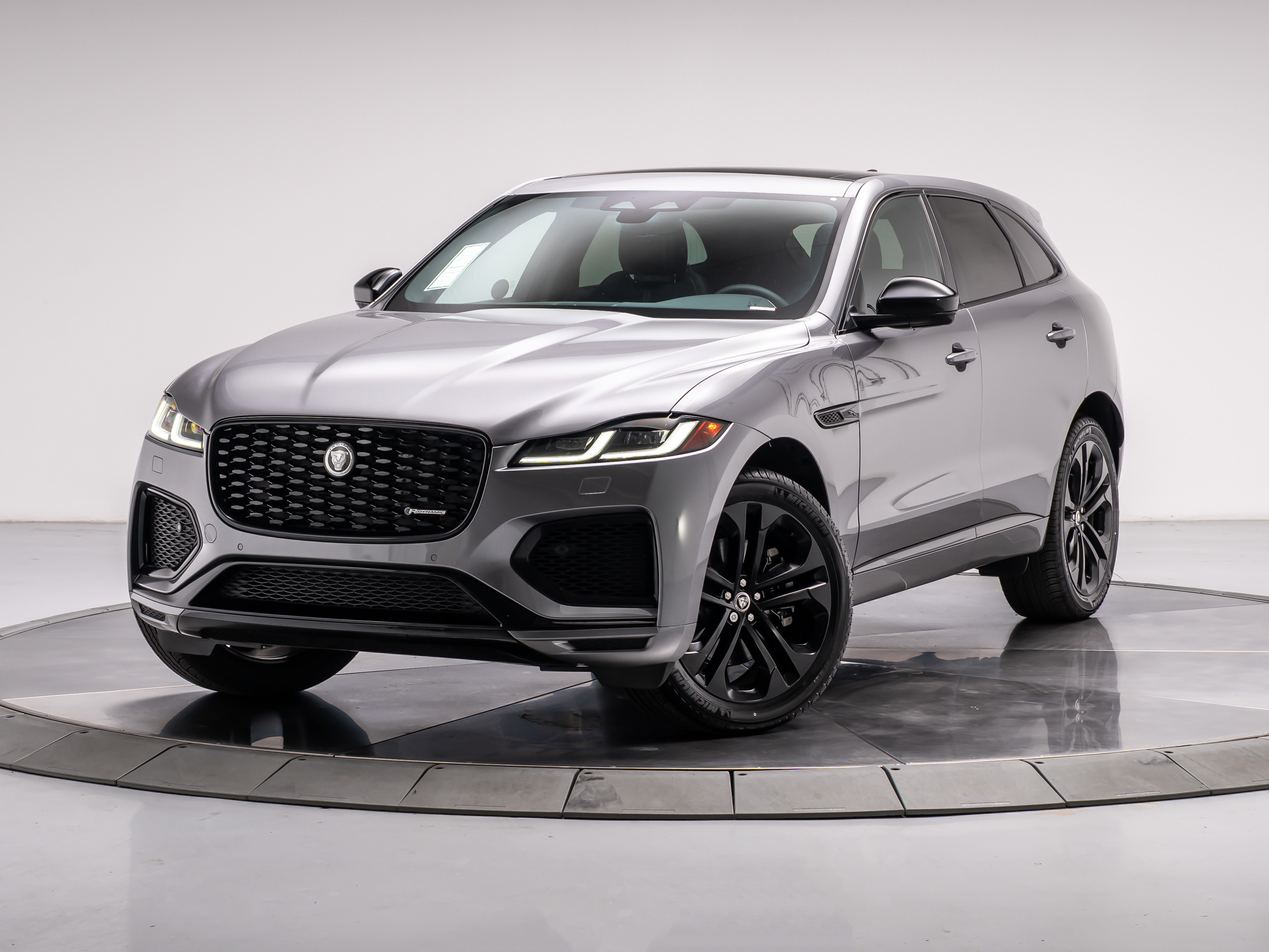 New 2025 Jaguar F-Pace R-Dynamic S P400 AWD Automatic
