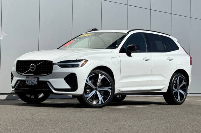 2023 Volvo XC60 Recharge Plug-In Hybrid Ultimate