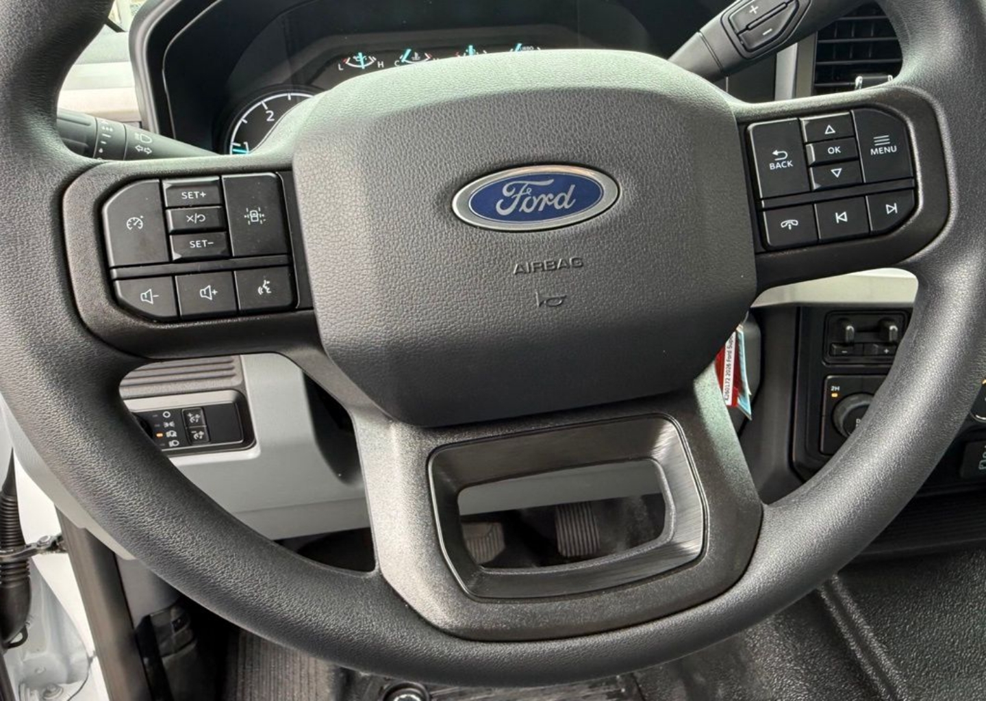 2026 Ford F-350 Super Duty Chassis Cab XL - Photo 19