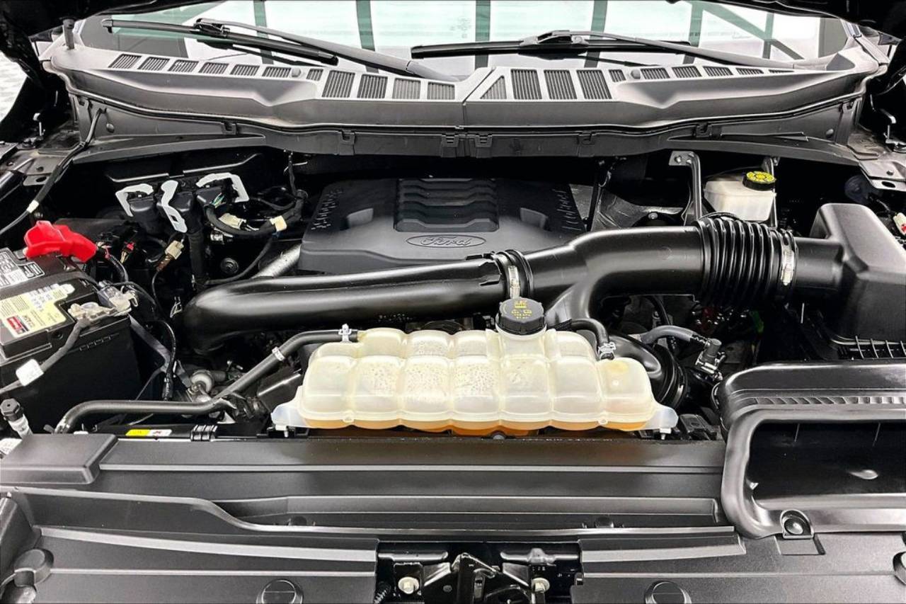 2023 Ford F-150 XLT - Photo 10