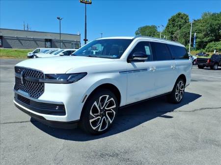 2027 Lincoln Navigator L Reserve